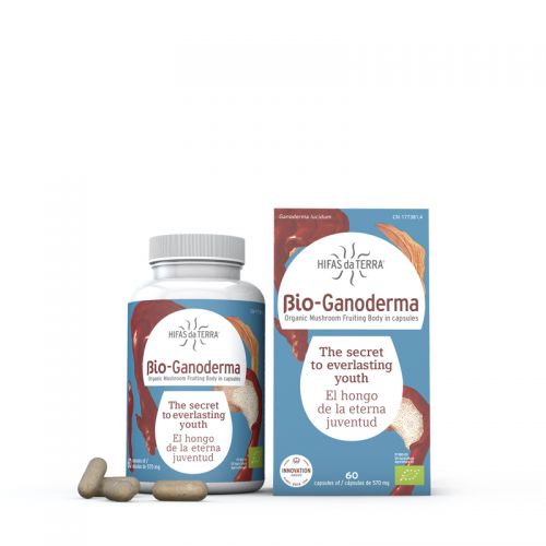 Bio-Ganoderma. Complemento alimenticio en cápsulas de polvo de reishi (<i>Ganoderma lucidum</i>) de producción ecológica certificada. 60 cápsulas de 445,5 mg. CN: 177381.4. Sustancias bioactivas:  alfa, beta y D-glucanos y ergosterol. Libre de gluten, conservantes, productos químicos, edulcorantes, saborizantes, almidón, trigo, maíz, soja, azúcar y lácteos. Ingredientes no GMO.